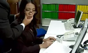 ベッカ えろ 動画 女性 用