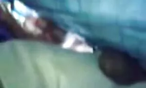 男は正直な水着で若い女性によって非常に興奮しています エロ 動画 女性 用