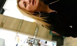 モニカはベッドでリラックス 無料 女性 用 アダルト 動画